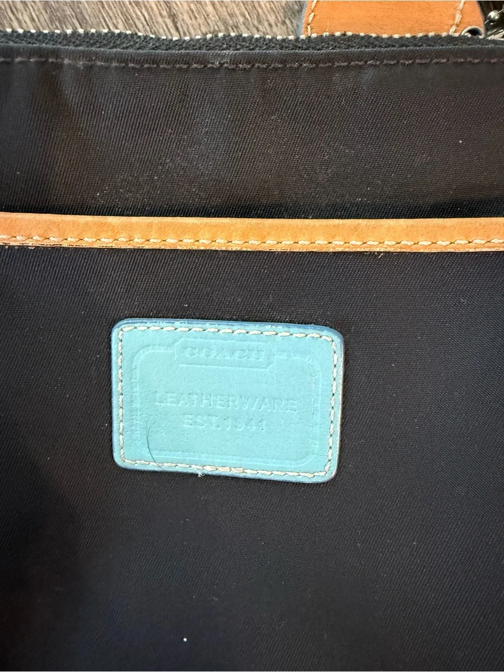 Coach back crossbody purse - Picture 2 of 2
